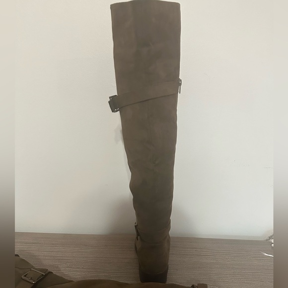 ShoeDazzle Women’s Piper Thigh-High Lace-Up Combat Boots. Size 7.5. NWT! - Picture 8 of 10